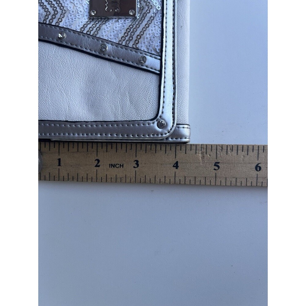 Miss Me White Silver Sequin Western Wallet - Picture 6 of 7